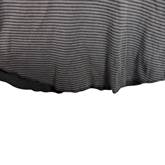 Lululemon Women’s Open Your Heart Reversible Long Sleeve Black/Grey 6 - Picture 3 of 8